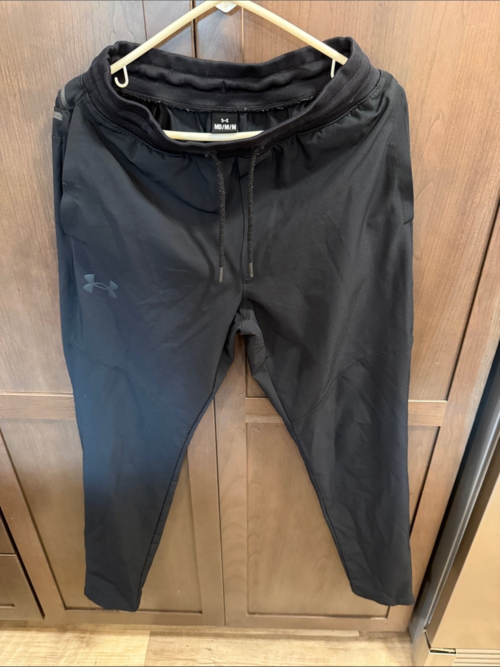 Under Armour Men’s Black Slim Fit Jogger Pants
